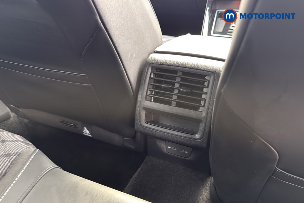 Volkswagen Golf R-Line Automatic Petrol Hatchback - Stock Number (1690080) - 28th supplementary image