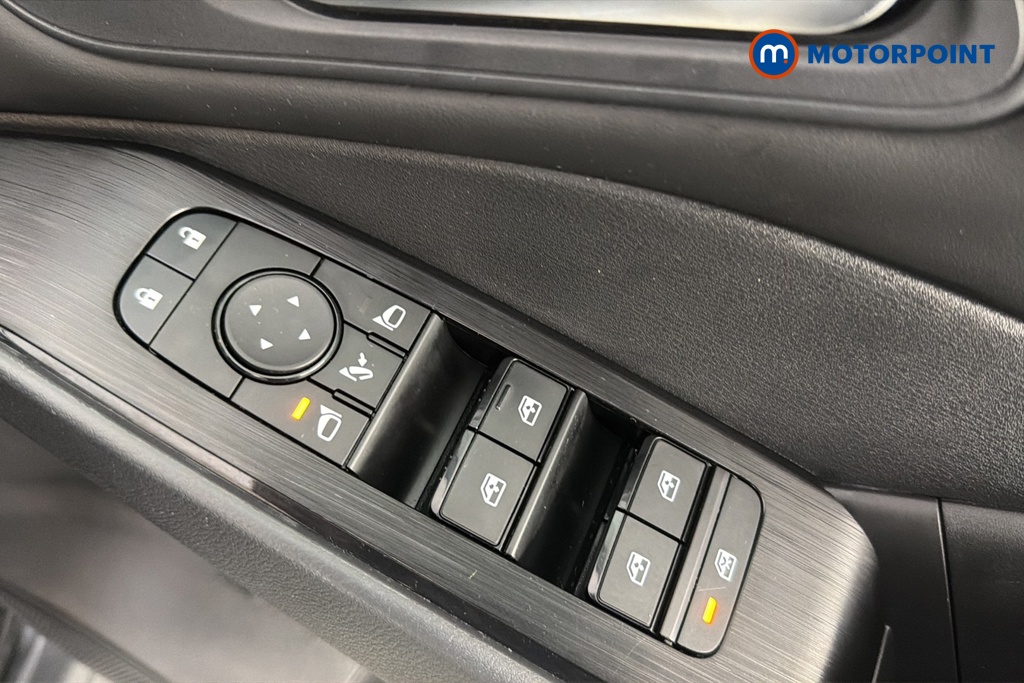 Nissan Qashqai Acenta Premium Automatic Petrol SUV - Stock Number (1690248) - 19th supplementary image