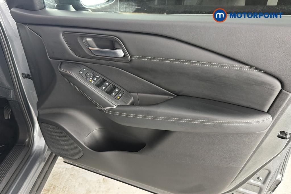 Nissan Qashqai N-Connecta Automatic Petrol-Electric Hybrid SUV - Stock Number (1690256) - 18th supplementary image