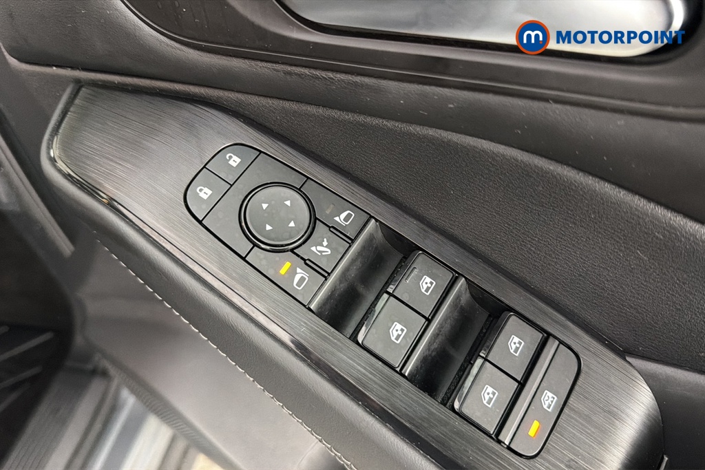 Nissan Qashqai N-Connecta Automatic Petrol-Electric Hybrid SUV - Stock Number (1690256) - 19th supplementary image