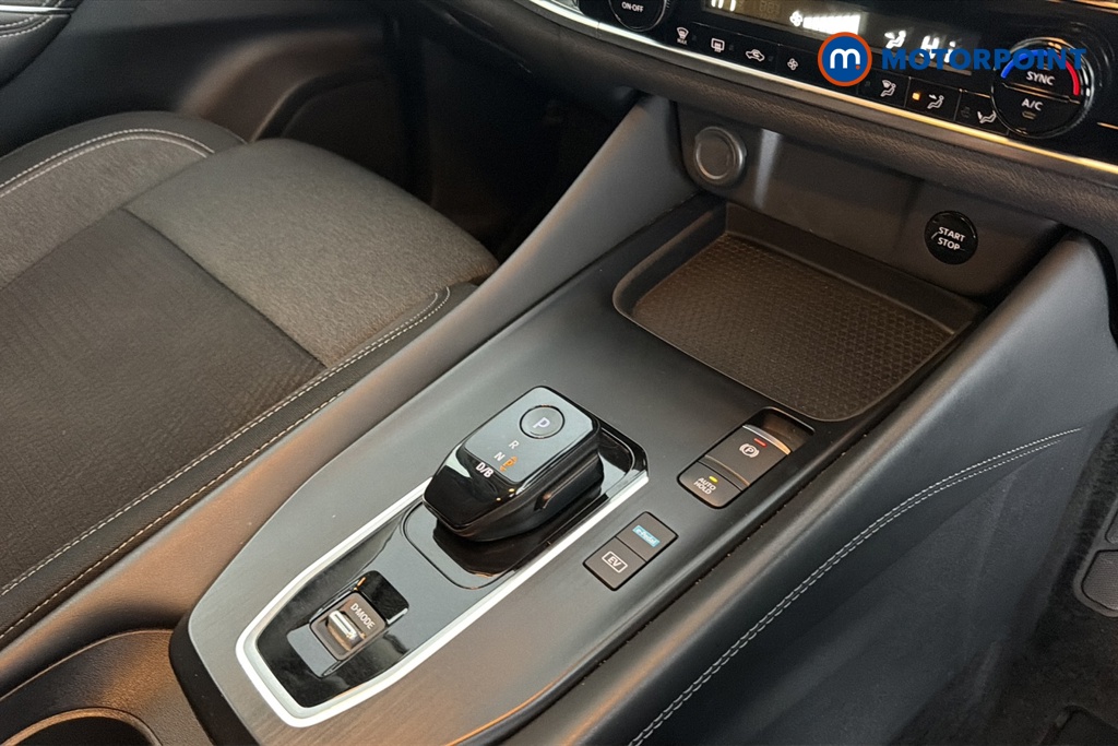Nissan Qashqai N-Connecta Automatic Petrol-Electric Hybrid SUV - Stock Number (1690262) - 15th supplementary image