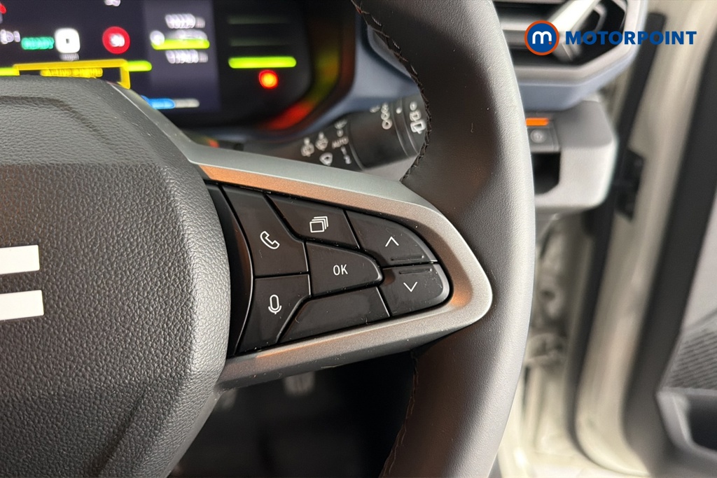 Dacia Duster Journey Automatic Petrol-Electric Hybrid SUV - Stock Number (1690284) - 3rd supplementary image