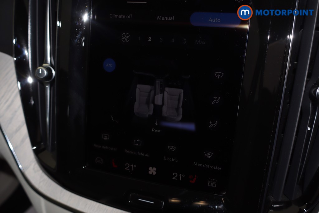 Volvo Xc60 Plus Automatic Petrol SUV - Stock Number (1679142) - 16th supplementary image