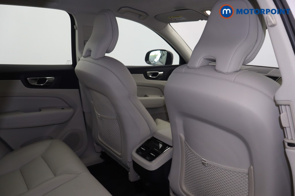 Volvo Xc60 Plus Automatic Petrol SUV - Stock Number (1679142) - 25th supplementary image