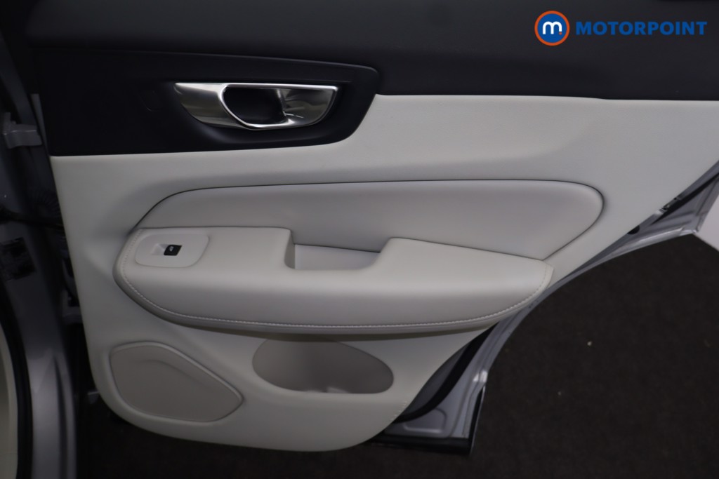 Volvo Xc60 Plus Automatic Petrol SUV - Stock Number (1679142) - 28th supplementary image