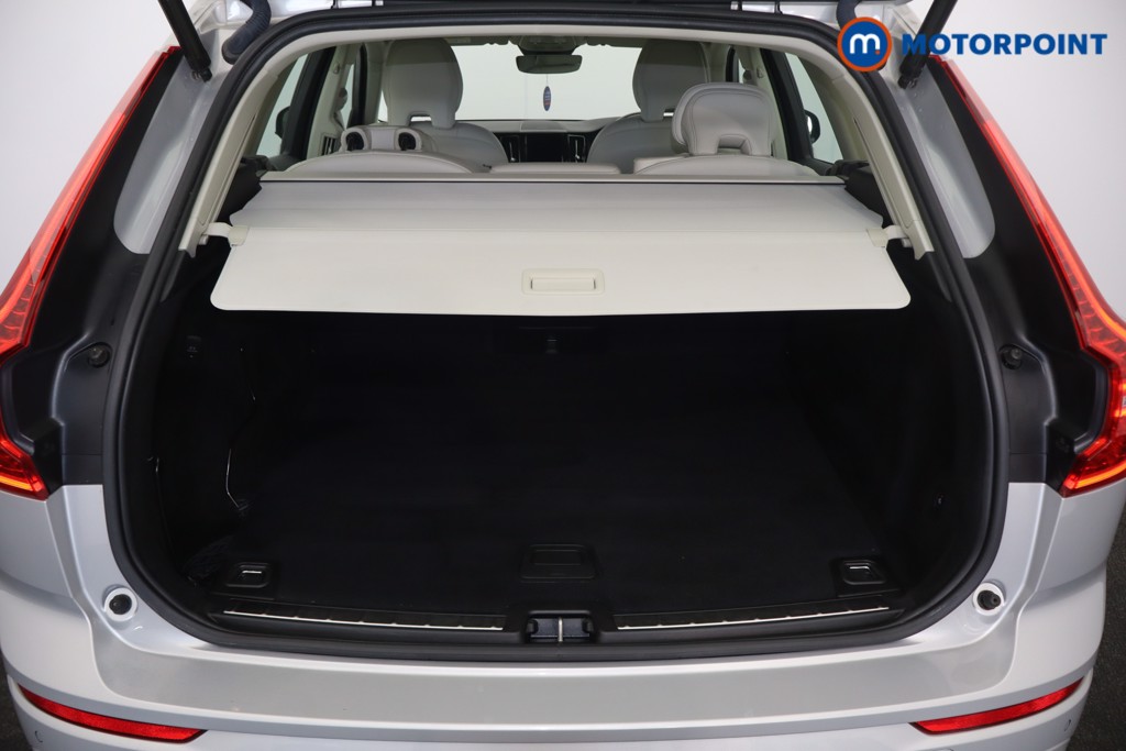 Volvo Xc60 Plus Automatic Petrol SUV - Stock Number (1679142) - 54th supplementary image