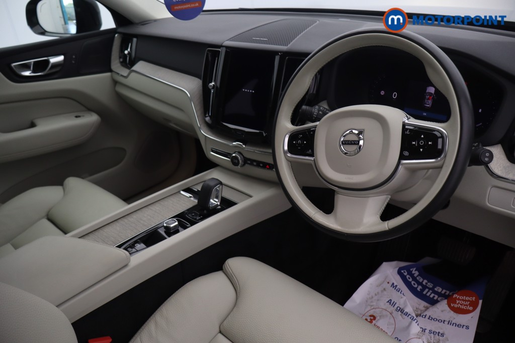 Volvo Xc60 Plus Automatic Petrol SUV - Stock Number (1679142) - 1st supplementary image