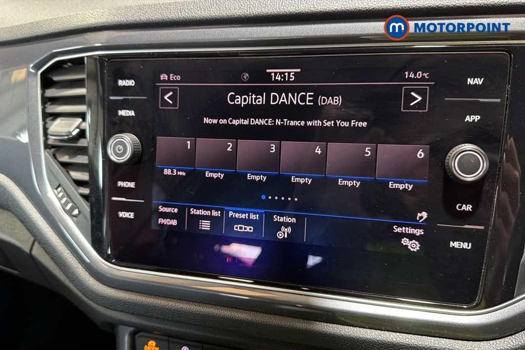 Volkswagen T-Roc R-Line Automatic Petrol SUV - Stock Number (1682188) - 8th supplementary image