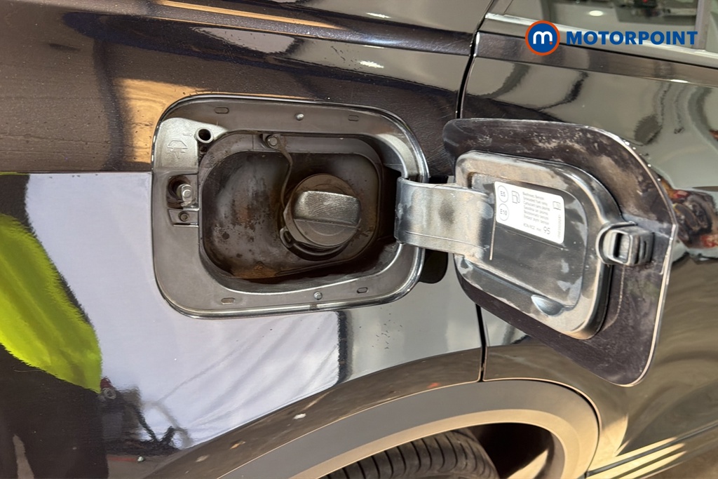 Volkswagen T-Roc R-Line Automatic Petrol SUV - Stock Number (1682188) - 41st supplementary image