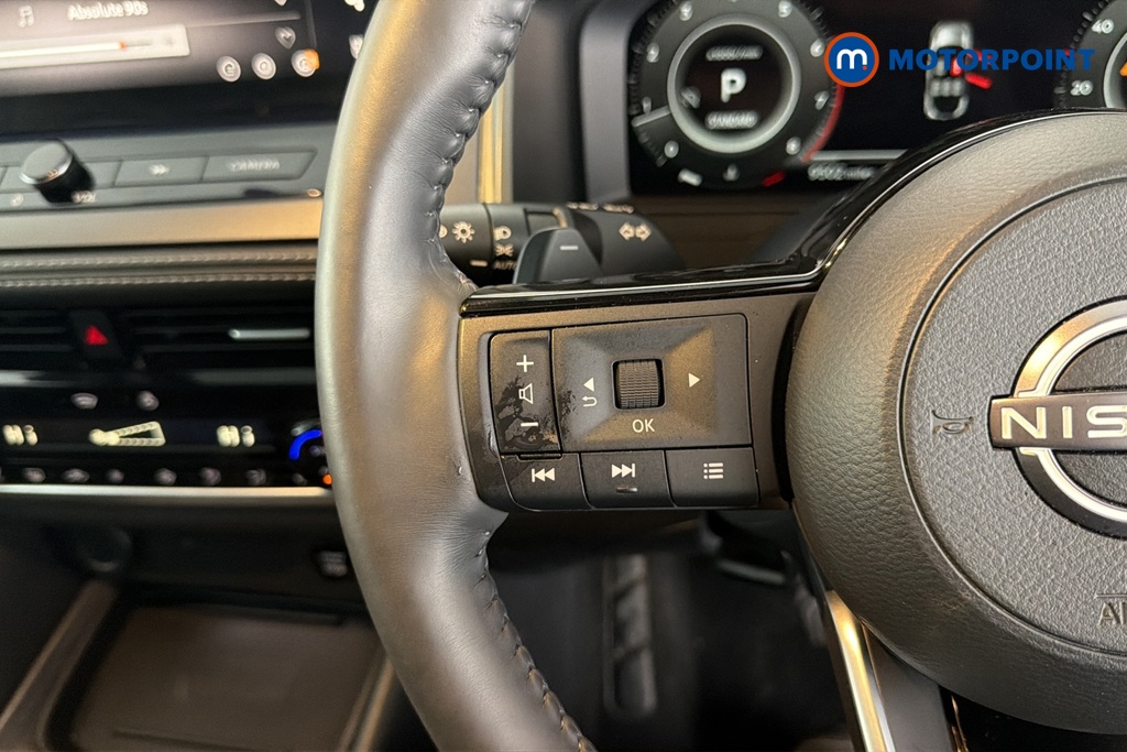 Nissan Qashqai Tekna Automatic Petrol SUV - Stock Number (1682656) - 4th supplementary image