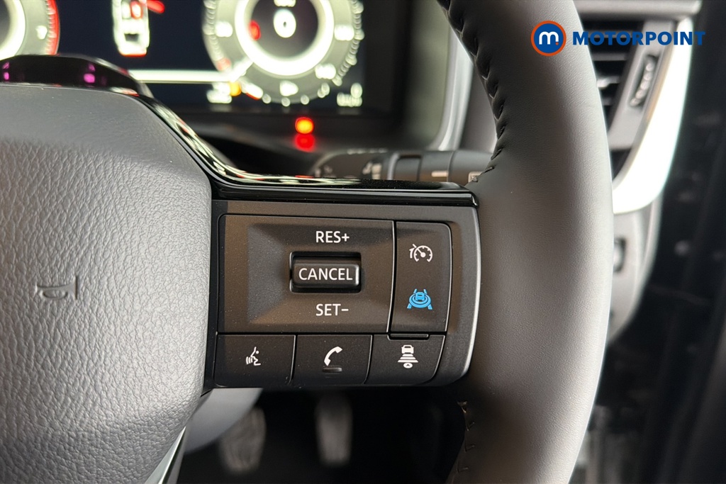Nissan Qashqai N-Connecta Manual Petrol SUV - Stock Number (1683490) - 3rd supplementary image