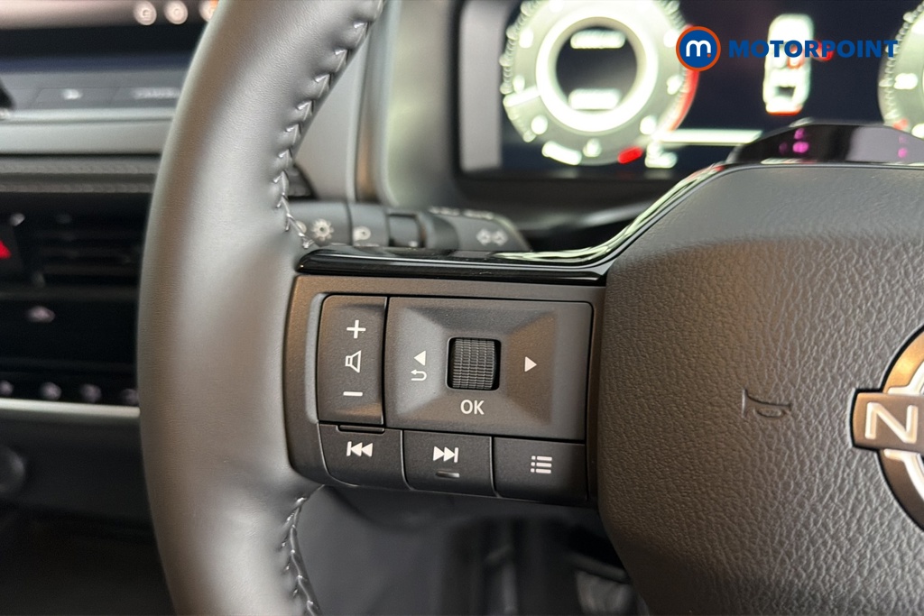 Nissan Qashqai N-Connecta Manual Petrol SUV - Stock Number (1683490) - 4th supplementary image