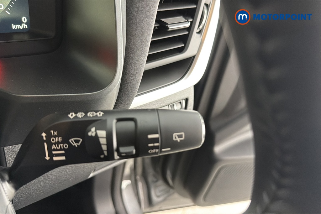 Nissan Qashqai N-Connecta Manual Petrol SUV - Stock Number (1683490) - 6th supplementary image