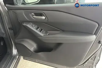 Nissan Qashqai N-Connecta Manual Petrol SUV - Stock Number (1683490) - 18th supplementary image