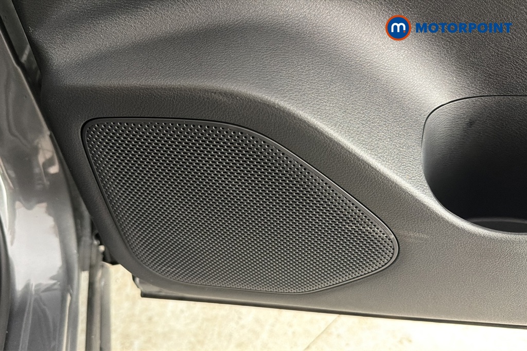 Nissan Qashqai N-Connecta Manual Petrol SUV - Stock Number (1683490) - 21st supplementary image