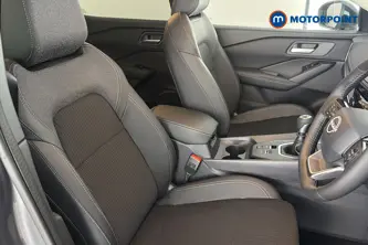 Nissan Qashqai N-Connecta Manual Petrol SUV - Stock Number (1683490) - 22nd supplementary image