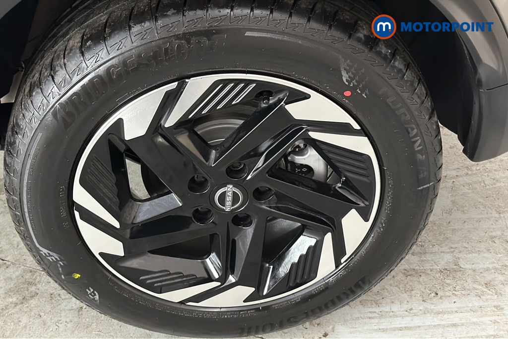 Nissan Qashqai N-Connecta Manual Petrol SUV - Stock Number (1683490) - 45th supplementary image