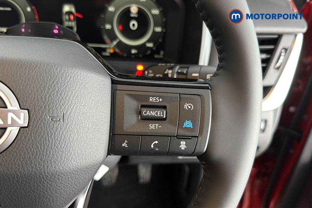 Nissan Qashqai N-Connecta Manual Petrol SUV - Stock Number (1683493) - 3rd supplementary image