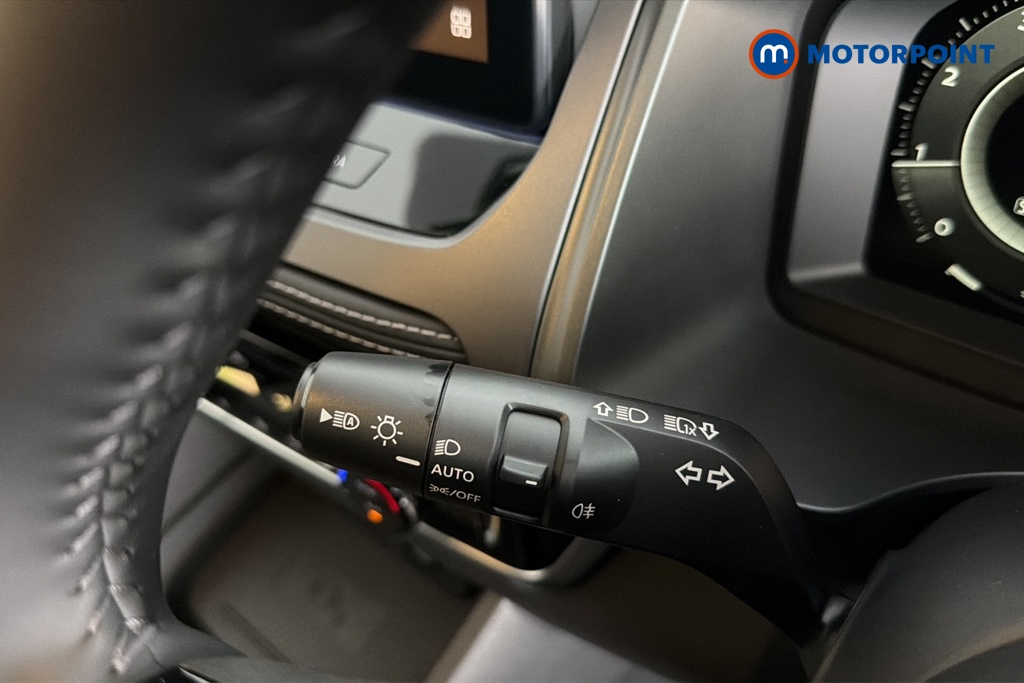 Nissan Qashqai N-Connecta Manual Petrol SUV - Stock Number (1683493) - 5th supplementary image