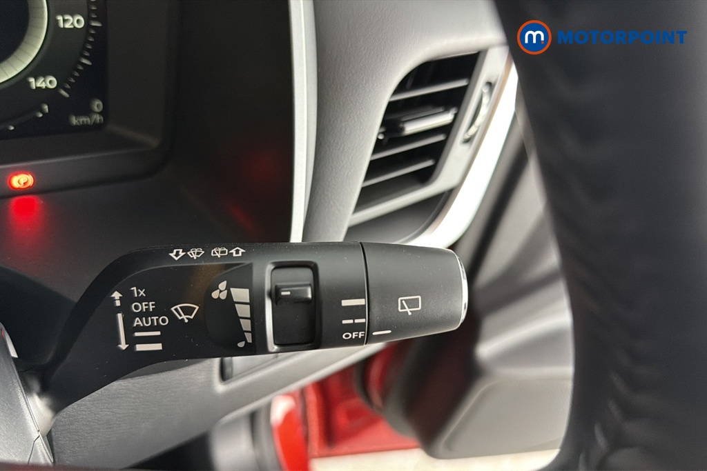Nissan Qashqai N-Connecta Manual Petrol SUV - Stock Number (1683493) - 6th supplementary image