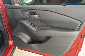 Nissan Qashqai N-Connecta Manual Petrol SUV - Stock Number (1683493) - 18th supplementary image