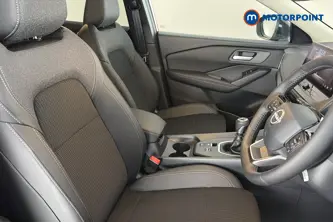 Nissan Qashqai N-Connecta Manual Petrol SUV - Stock Number (1683493) - 22nd supplementary image