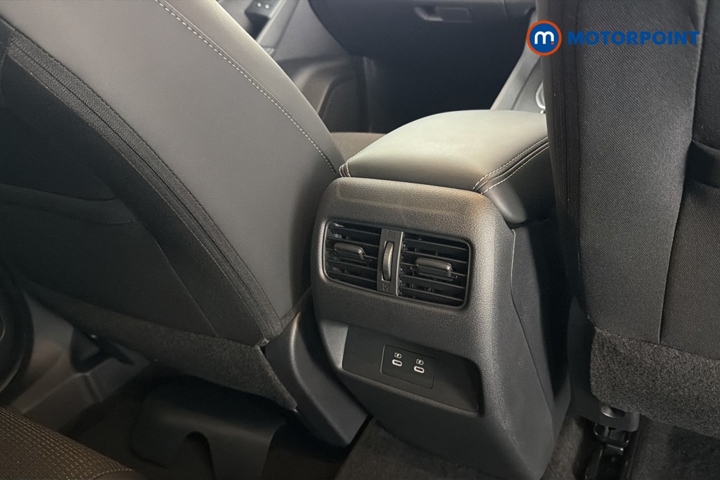 Nissan Qashqai N-Connecta Manual Petrol SUV - Stock Number (1683493) - 28th supplementary image