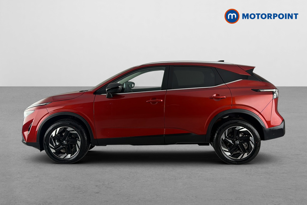 Nissan Qashqai N-Connecta Manual Petrol SUV - Stock Number (1683493) - Drivers side