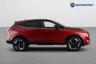 Nissan Qashqai N-Connecta Manual Petrol SUV - Stock Number (1683493) - Passenger side