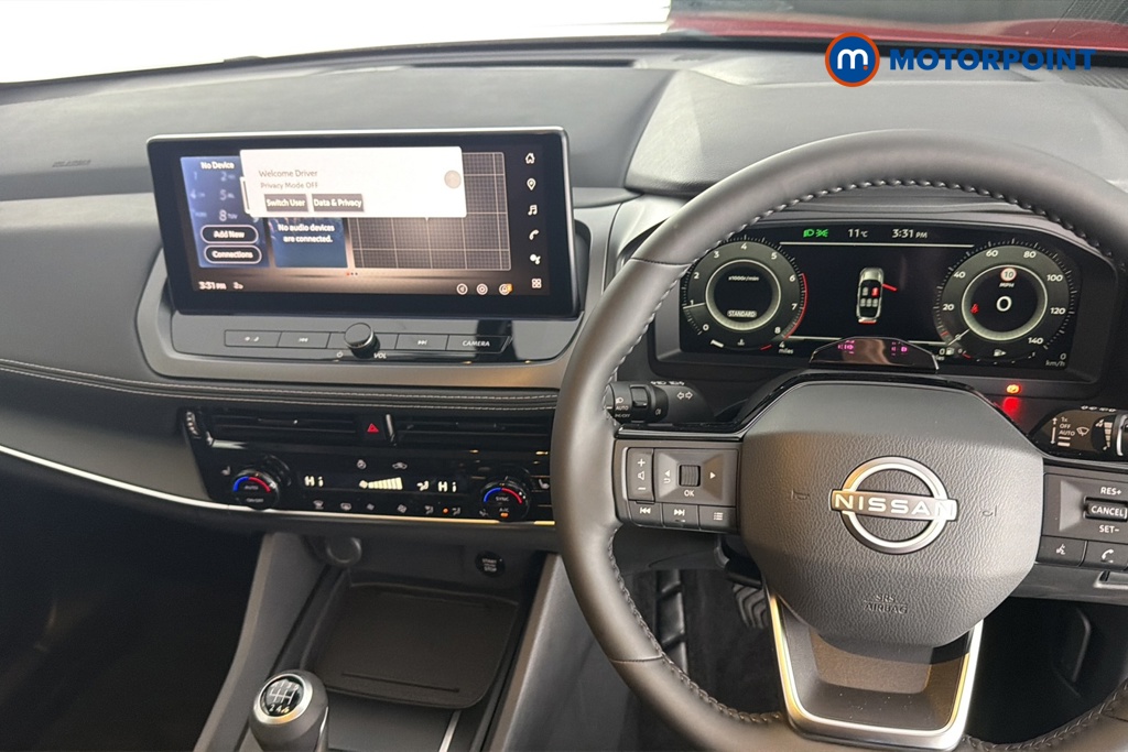 Nissan Qashqai N-Connecta Manual Petrol SUV - Stock Number (1683493) - 1st supplementary image
