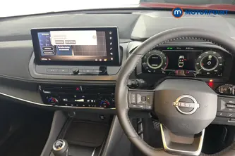 Nissan Qashqai N-Connecta Manual Petrol SUV - Stock Number (1683493) - 1st supplementary image