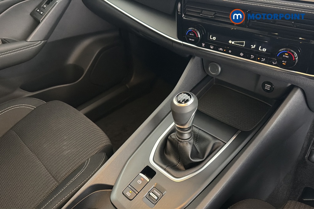 Nissan Qashqai Acenta Premium Manual Petrol SUV - Stock Number (1683494) - 15th supplementary image