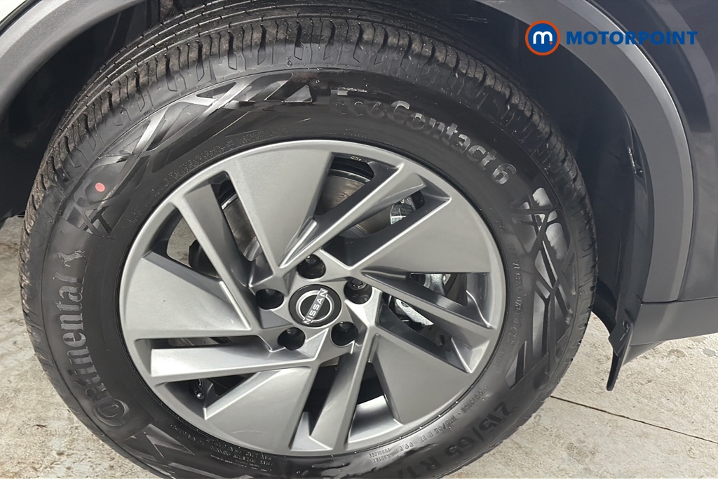 Nissan Qashqai Acenta Premium Manual Petrol SUV - Stock Number (1683497) - 46th supplementary image