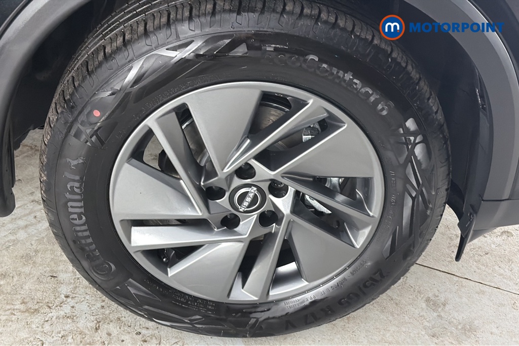 Nissan Qashqai Acenta Premium Manual Petrol SUV - Stock Number (1683497) - 47th supplementary image