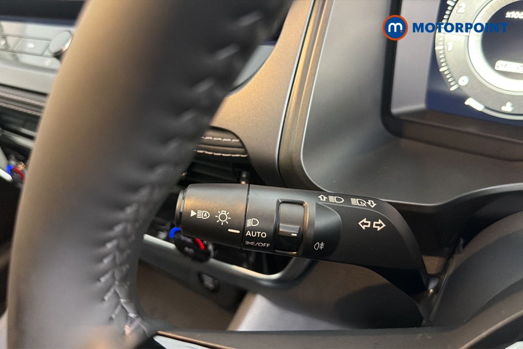 Nissan Qashqai N-Connecta Manual Petrol SUV - Stock Number (1683502) - 5th supplementary image