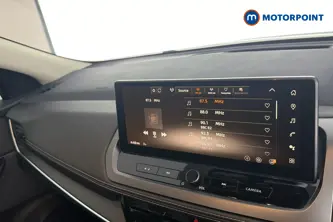 Nissan Qashqai N-Connecta Manual Petrol SUV - Stock Number (1683502) - 8th supplementary image