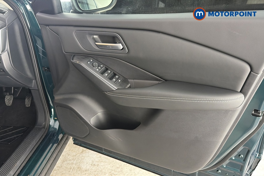 Nissan Qashqai N-Connecta Manual Petrol SUV - Stock Number (1683502) - 18th supplementary image