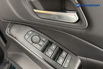 Nissan Qashqai N-Connecta Manual Petrol SUV - Stock Number (1683502) - 19th supplementary image