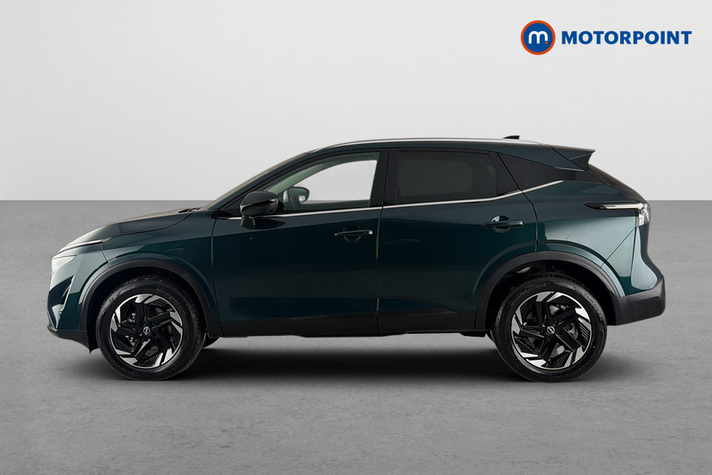 Nissan Qashqai N-Connecta Manual Petrol SUV - Stock Number (1683502) - Drivers side