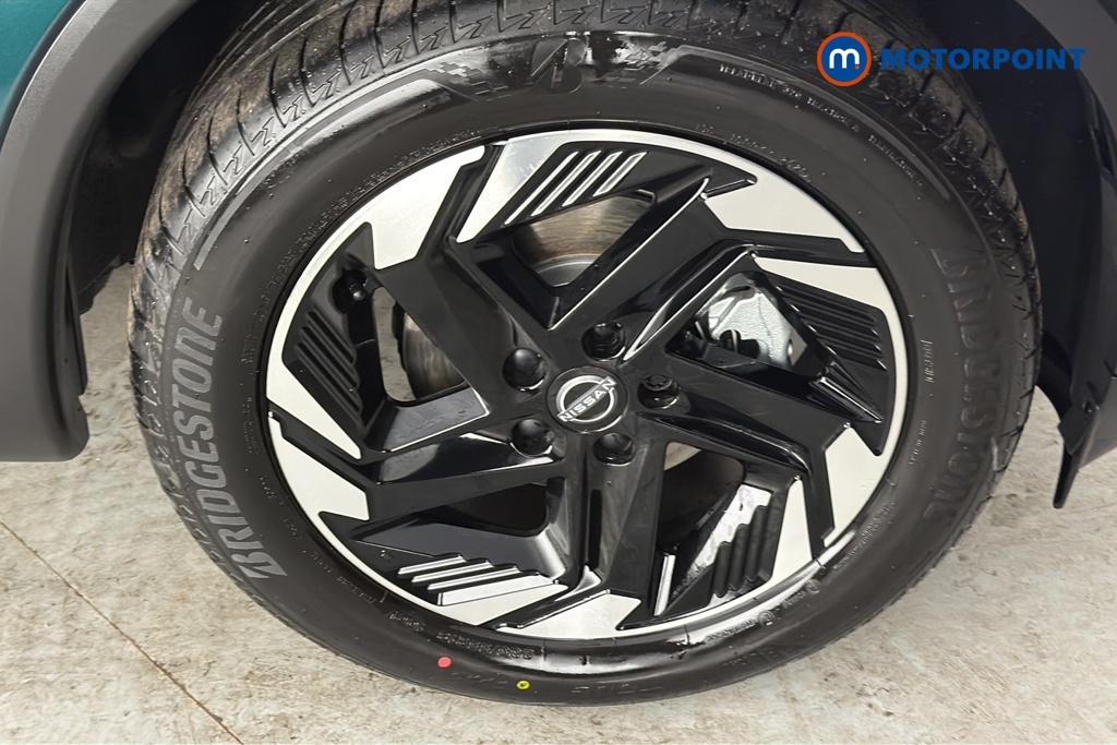 Nissan Qashqai N-Connecta Manual Petrol SUV - Stock Number (1683502) - 47th supplementary image