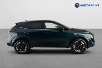 Nissan Qashqai N-Connecta Manual Petrol SUV - Stock Number (1683502) - Passenger side