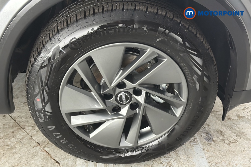 Nissan Qashqai Acenta Premium Manual Petrol SUV - Stock Number (1683503) - 47th supplementary image