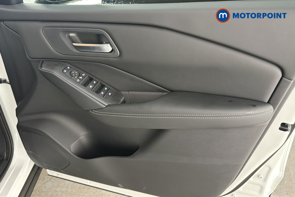 Nissan Qashqai Acenta Premium Manual Petrol SUV - Stock Number (1683504) - 18th supplementary image