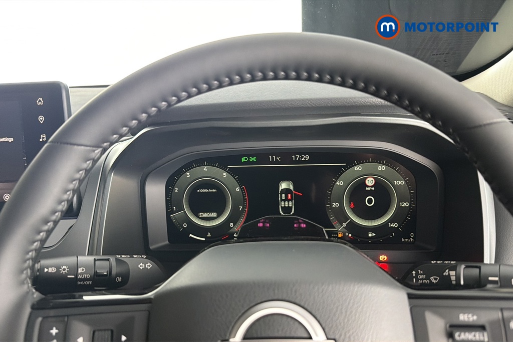 Nissan Qashqai N-Connecta Manual Petrol SUV - Stock Number (1683505) - 7th supplementary image