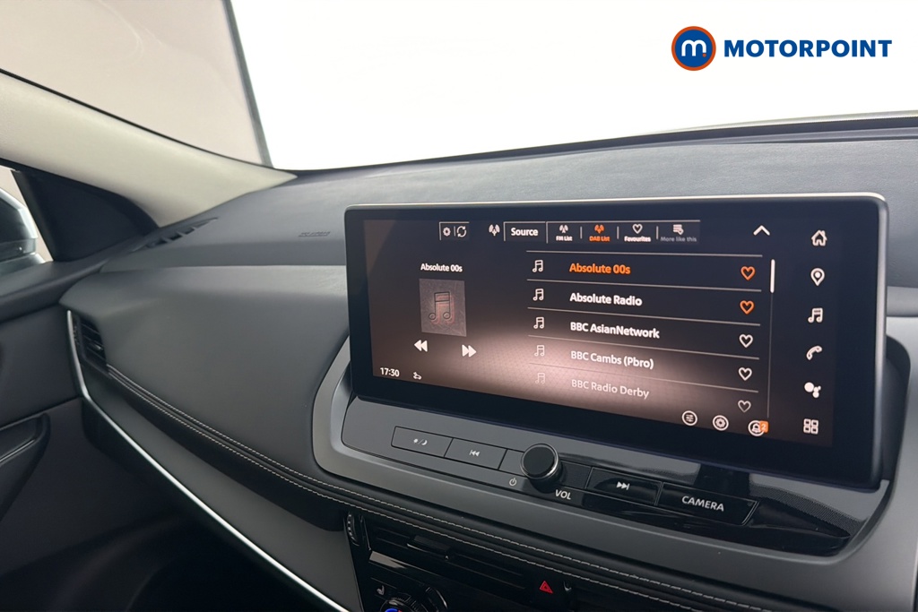 Nissan Qashqai N-Connecta Manual Petrol SUV - Stock Number (1683505) - 8th supplementary image