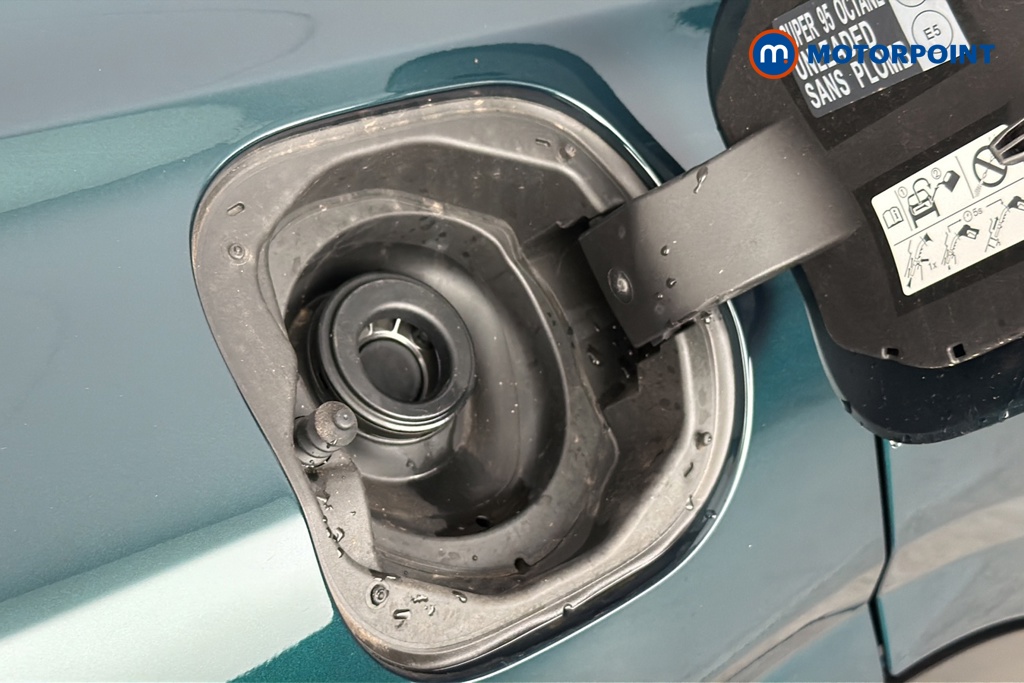 Nissan Qashqai N-Connecta Manual Petrol SUV - Stock Number (1683505) - 41st supplementary image