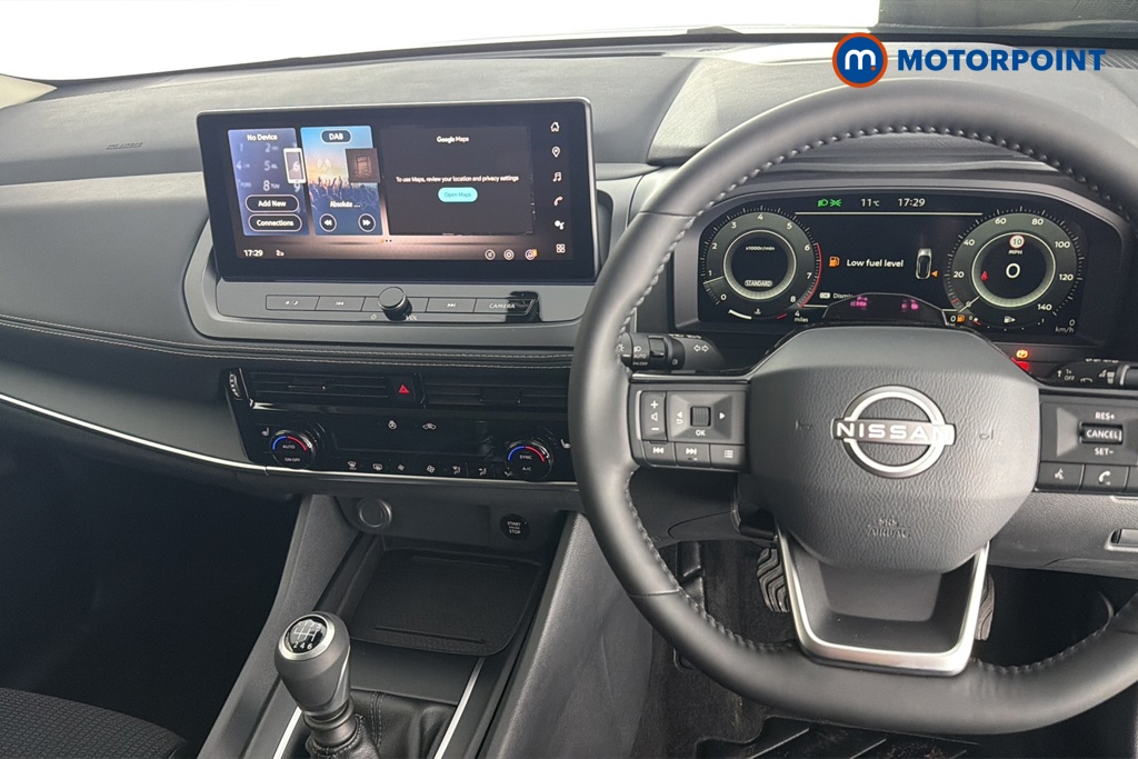 Nissan Qashqai N-Connecta Manual Petrol SUV - Stock Number (1683505) - 1st supplementary image
