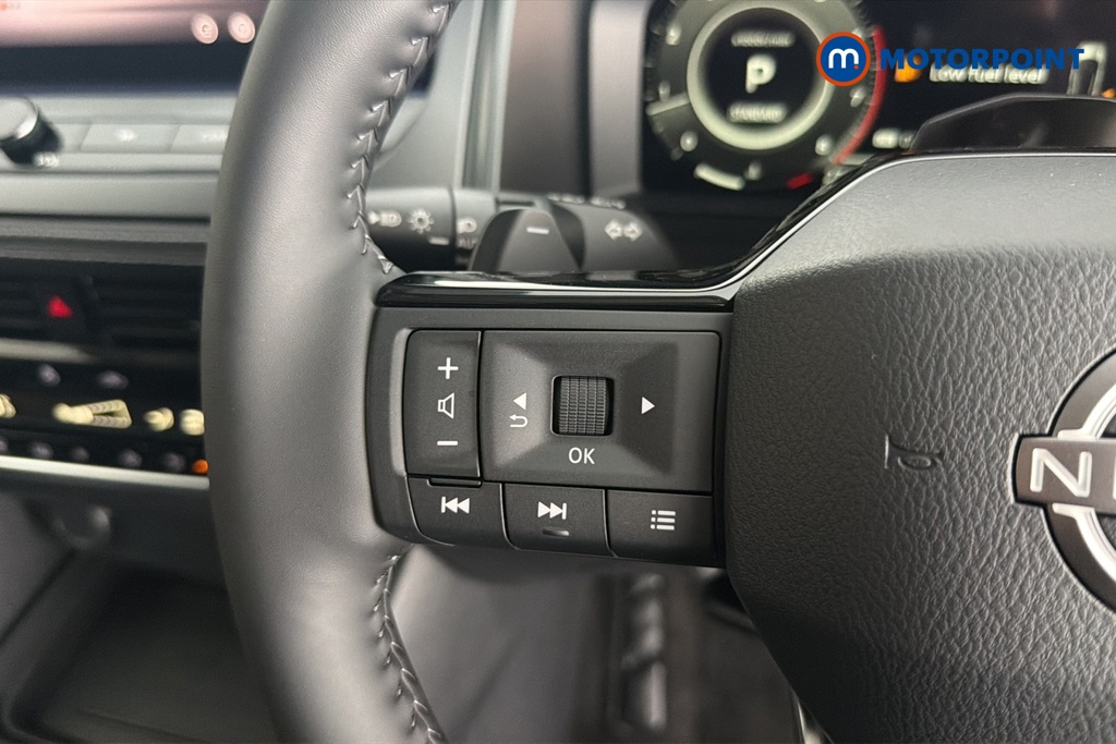 Nissan Qashqai N-Connecta Automatic Petrol SUV - Stock Number (1683510) - 4th supplementary image