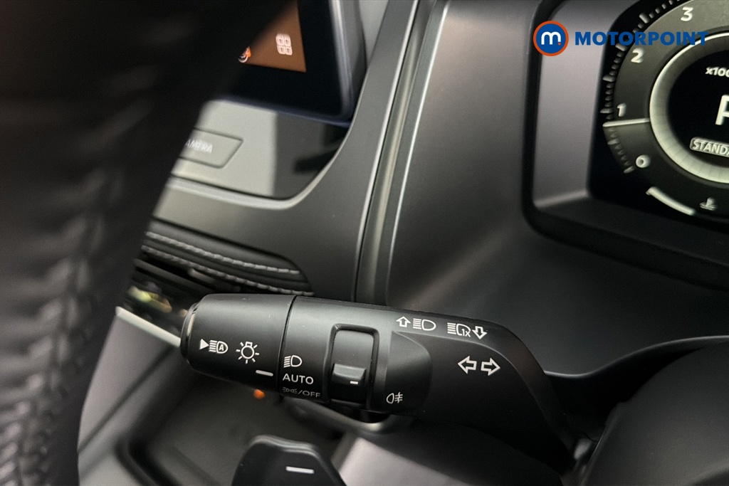Nissan Qashqai N-Connecta Automatic Petrol SUV - Stock Number (1683510) - 5th supplementary image
