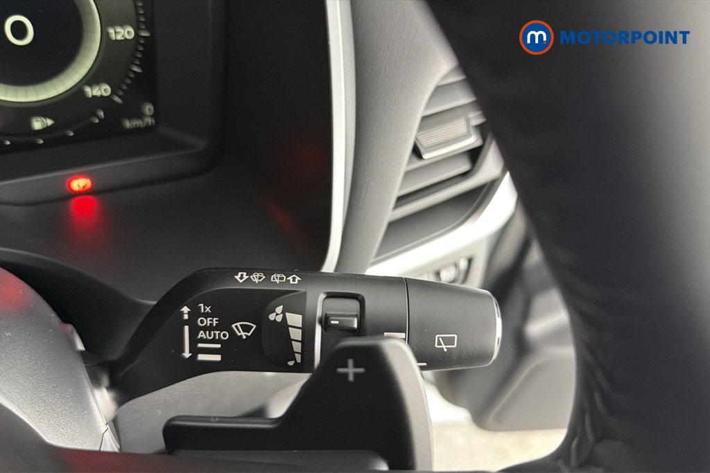 Nissan Qashqai N-Connecta Automatic Petrol SUV - Stock Number (1683510) - 6th supplementary image